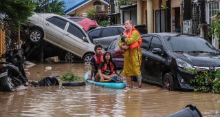 Kalmaegi Tayfunu Filipinler'i Vurdu: Binlerce Kişi Tahliye Edildi
