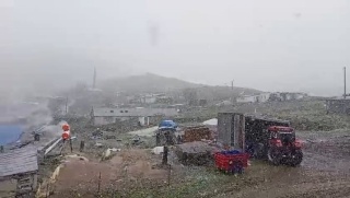 Kars'ta Sürpriz Kar Yağışı