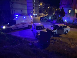 Kavşakta Tehlikeli Karşılaşma: Mudanya'da Trafik Kazası
