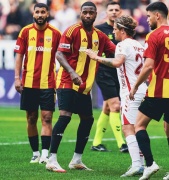 Kayserispor'un Savunma Sorunları: Süper Lig'in En Çok Gol Yiyen Takımı