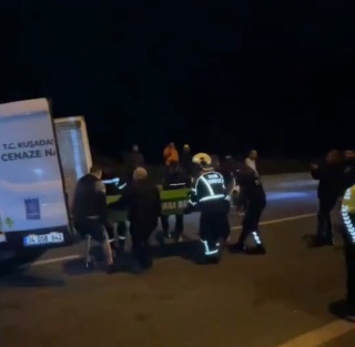 Kuşadası'nda Gece Yarısı Feci Kaza