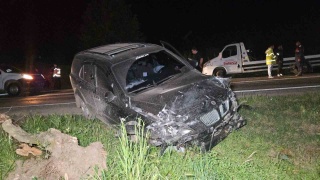 Lüks otomobil ile cip çarpıştı, 3 kişi hayatını kaybetti