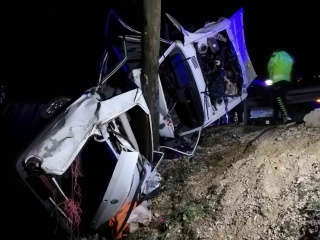 Malatya'da Aydınlatma Direğine Çarpan Otomobil Kazasında 1 Kişi Hayatını Kaybetti