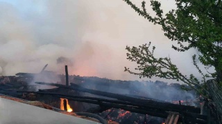 Manisa Demirci'de Yangın: Evlerde Büyük Çaplı Hasar Meydana Geldi