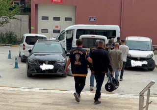 Manisa'da Aranan Şahıslar Operasyonunda 24 Kişi Yakalandı