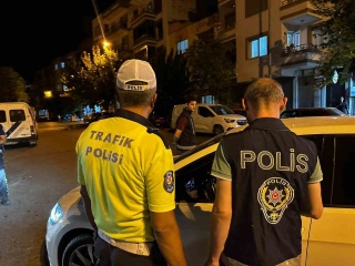 Manisa'da Kapsamlı Güvenlik ve Trafik Denetimi: Suçlular Yakalandı, Cezalar Kesildi