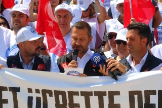 Memurların Hakları için Ses Yükseliyor