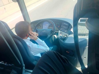 Mersin'de Otoyol Jandarması Cep Telefonu Kullanan Şoföre Ceza Kesti