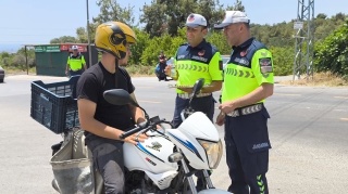 Mersin'de Trafikte Bayram Tatlısı