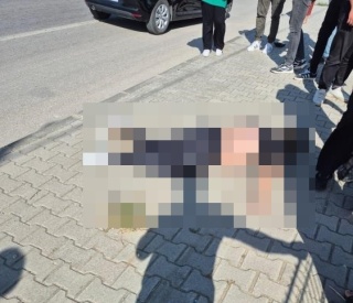 Motosiklet Sürücüsü Kamyonetle Çarpıştı