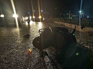 Muğla'nın Milas ilçesinde Motosikletli Minibüs Çarpışması