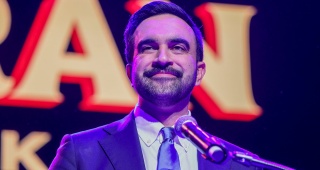 New York'un İlk Müslüman Belediye Başkanı: Zohran Mamdani'nin Zaferi