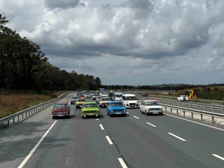 Nostalji Yolculuğu: Arnavutköy'de Klasik Otomobil Tutkusu