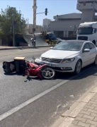 Nusaybin'de Trafik Kazası: Otomobil ile Motosiklet Çarpıştı