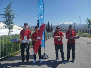 RoboHatip Takımı'nın Büyük Başarısı