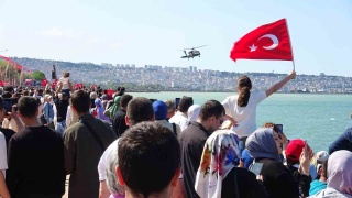 Samsun’da Gerçekleştirilen Hava Gösterileri Nefes Kesti