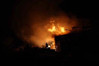 Samsun'da Kereste Fabrikası Yangını Kontrol Altına Alındı