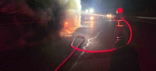 Şanlıurfa'da Salça Yüklü Tır Yangını Kontrol Altına Alındı