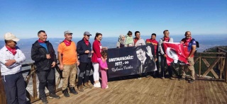 Şehitlere Saygı İçin Spil Zirvesine Tırmanış: Anlamlı Bir Etkinlik