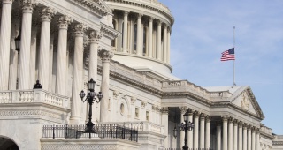 Senatör Schumer'den İran Hakkında Gizli Brifing Talebi