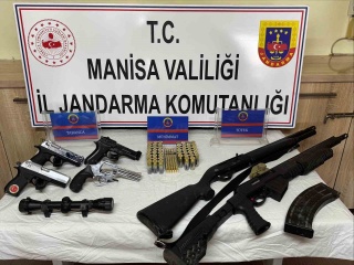 Silah Operasyonu: Salihli'de Ruhsatsız Silahlar Ele Geçirildi