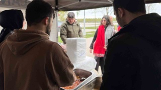 Sincan Belediyesi, İstanbul Depreminden Etkilenenlere Gıda Yardımı Gönderdi