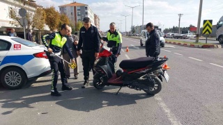 Tavşanlı'da Trafik Kazası: Motosiklet Sürücüsü Yaralandı