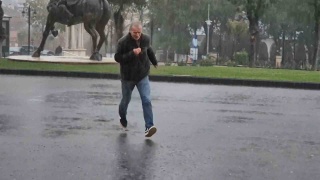 Tekirdağ'da Aniden Bastıran Sağanak