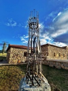 Topraktan Kopuş: Geçmişin İzlerini Taşıyan Anıt