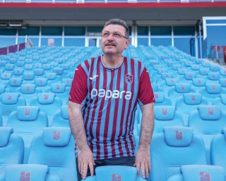 Trabzonspor’a Büyük Destek: Başkan Genç’ten Öne Çıkan Bağış!