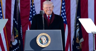 Trump ve Epstein Arasındaki Sırlar Ortaya Çıkıyor