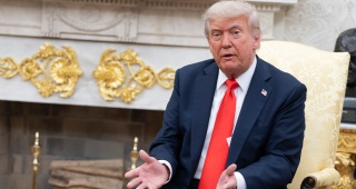 Trump'tan Çin'e Yüzde 100 Gümrük Vergisi Açıklaması