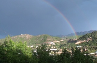 Tunceli'de Sağanak Yağış Sonrası Gökkuşağı Büyüledi