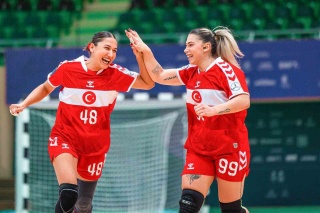 Türk Kadın Hentbol Takımı İki Yılda İki Şampiyonluk Kazandı