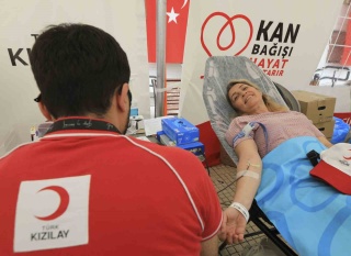 Türk Kızılayı’nın Küresel Başarısı: Gönüllü Kan Bağışçıları