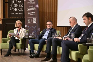 Uludağ Enerji Zirvesi'nde Geleceğin Enerji Stratejisi Tartışıldı