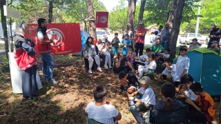 Unutulmaz Doğa Kampı: Baba ve Çocukların Spil Dağı'ndaki Macerası