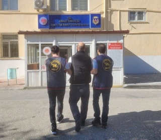 Uşak'ta Jandarmanın Başarılı Operasyonu: 51 Kişi Yakalandı