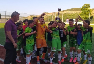 Vitraspor'un Zafer Yürüyüşü: Bilecik U13 Gençler Ligi Şampiyonluğu