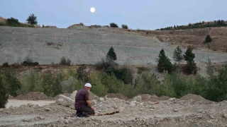 Yangın Sırasında Karşı Tepede Namaz