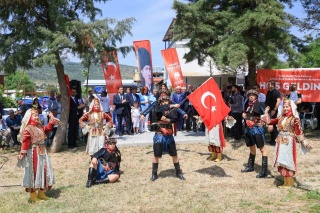 Yunusemre Belediyesi, Üçpınar Mahallesi'nde Vefa Örneği Gösterdi