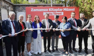 Zamansız Kitaplar Müzesi: Geçmişten Geleceğe Kitap Yolculuğu